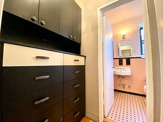 Sold by Remax Real Estate Professionals | media 25