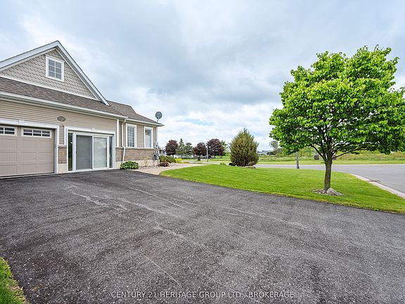 3rd image of 100 Britannia Cres