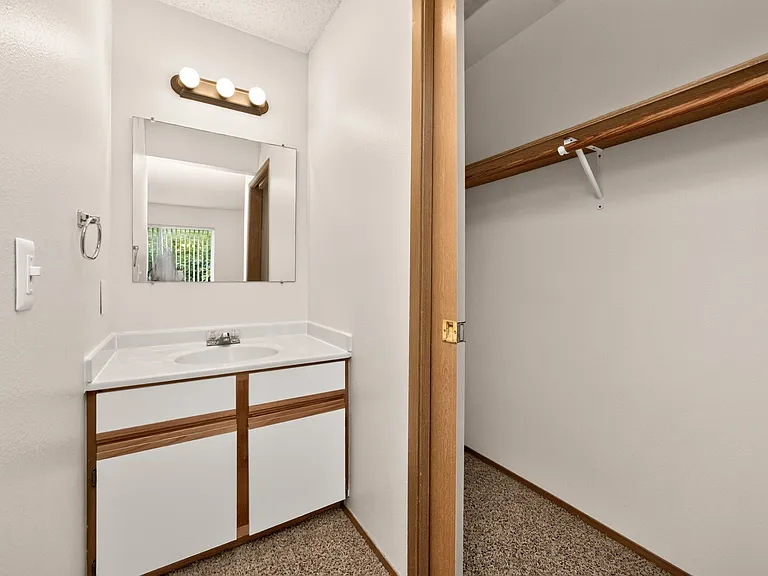 Fountains Apartments — Photo 113