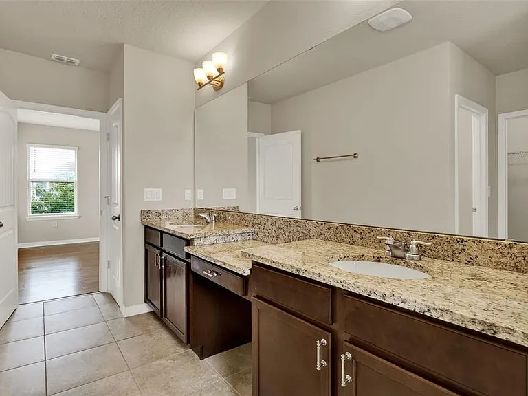 10649 Atwater Bay Dr — Photo 19