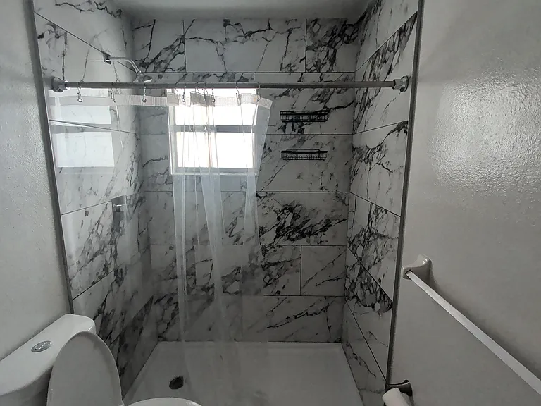 213.5 W Hancock St #213.5 — Photo 12
