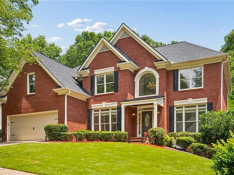 270 Edwardton Ct — Photo 1