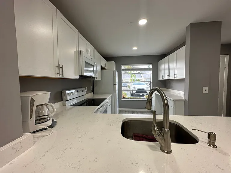 139 Deerfield Ct — Photo 5