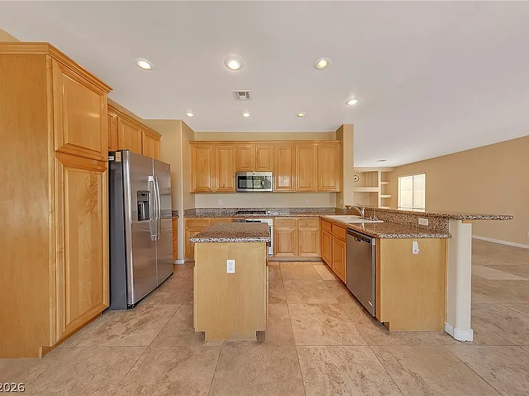 9387 Chateau Street Jean Dr — Photo 10