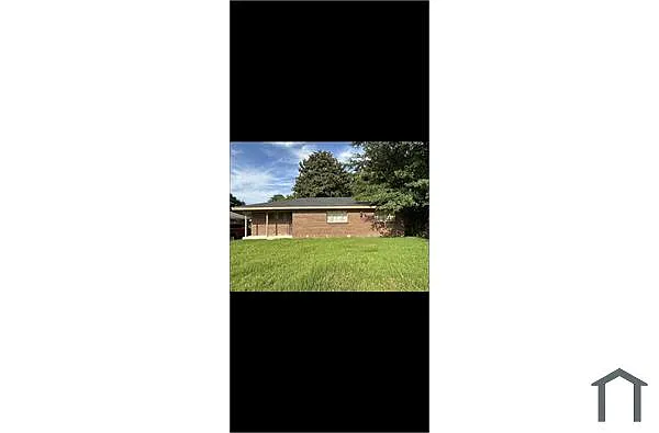 Building Photo - 559 Farnell Ln