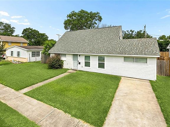 3rd image of 708 Miradon Ave