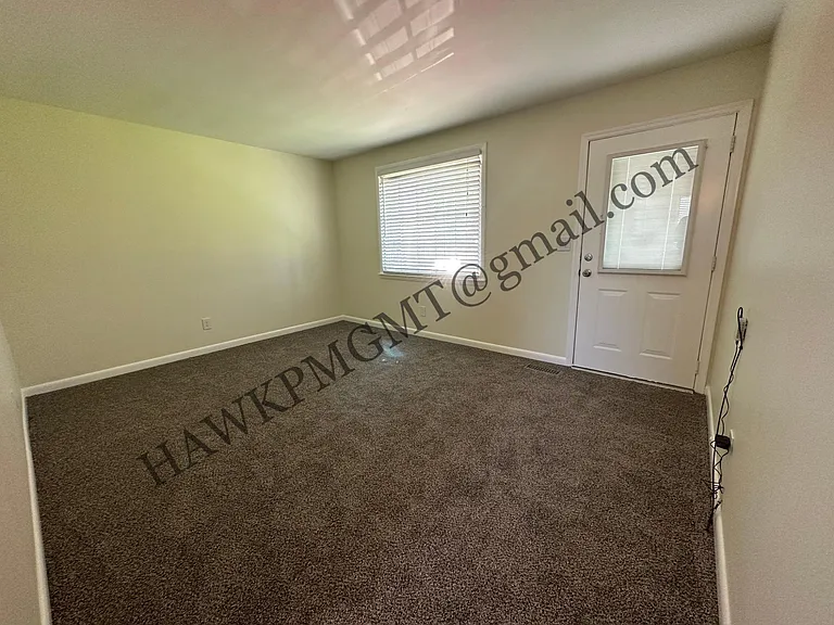 210 Luckett Pl — Photo 7