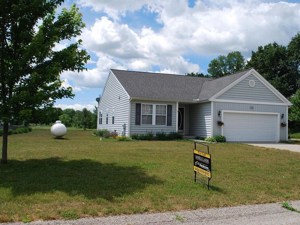 1st image of 7404 Black Pine Dr NE