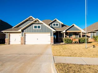10405 SW 23rd St, Yukon, OK 73099