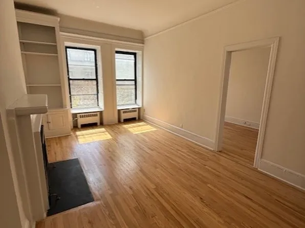 7 East 93rd Street image 1 of 9