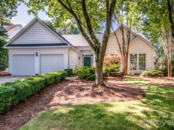 4317 Beauvista Dr, Charlotte, NC 28269