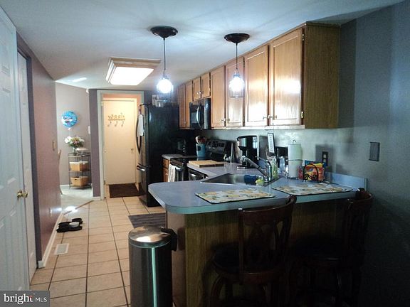 5th image of 52 Lake Tahoe Cir