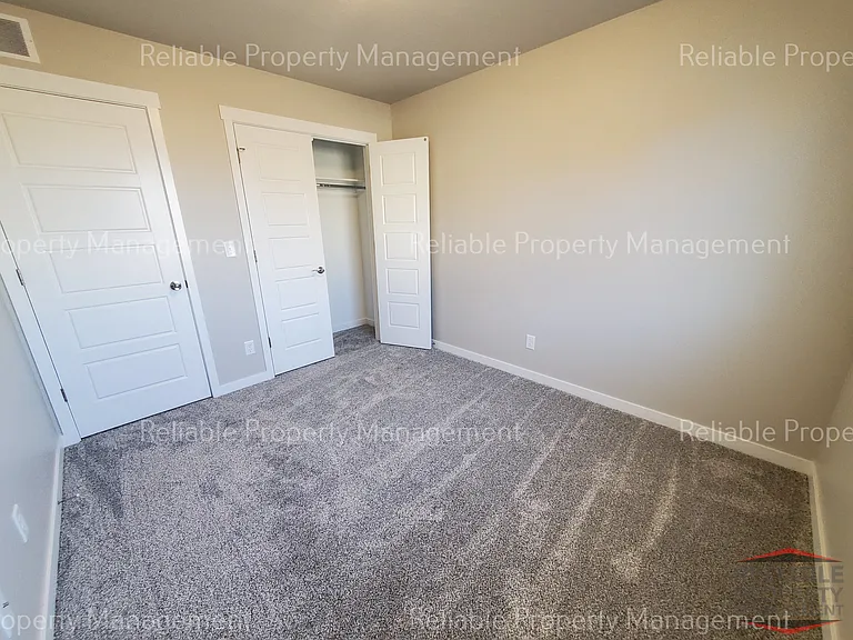 2015 Lawrence Ln #403 — Photo 12