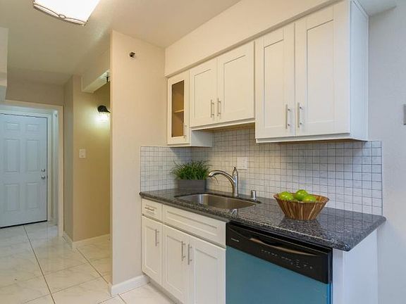 3rd image of 3984 Geddes Ct