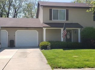 42/43 Williamsburg Ct, Madison, OH 44057
