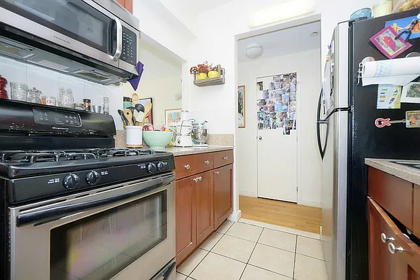 Rented by Bold New York | media 17