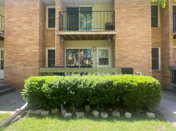 764 W 10th Ave, Oshkosh, WI 54902