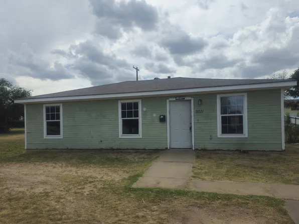 2821 Oak Dr, Amarillo, TX 79107