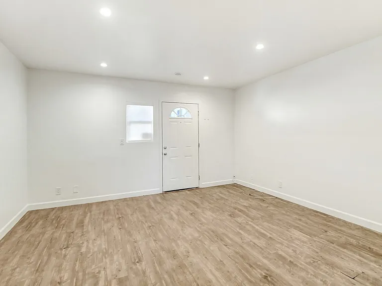 Citra Apartments — Photo 44