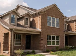 1300 Russell Spgs, Lexington, KY 40511