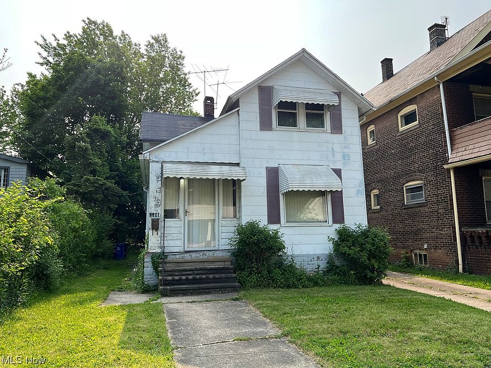 1st image of 2781 E 127th St