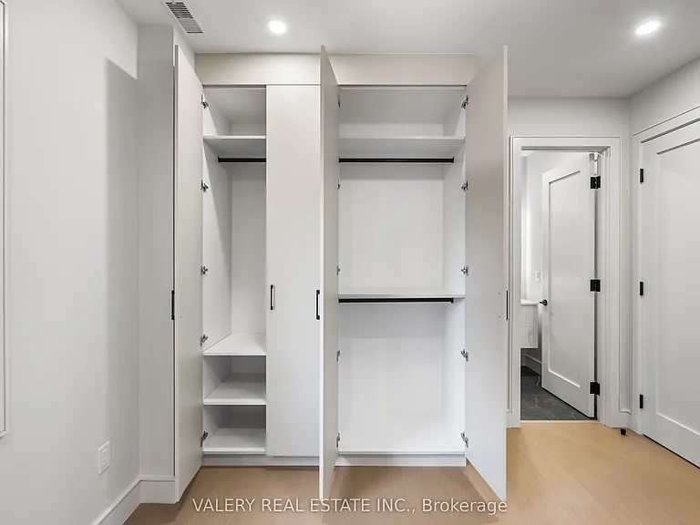 131 Dovercourt Rd #MAIN — Photo 11