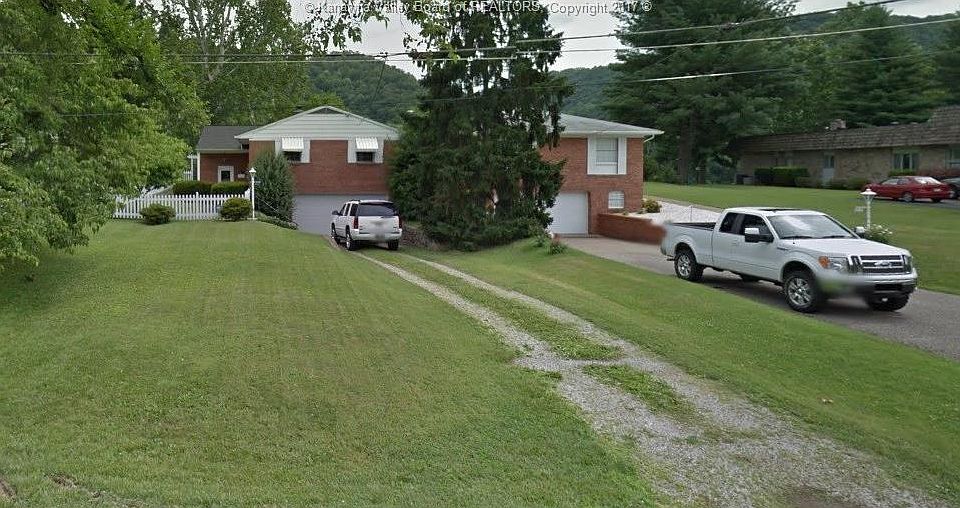 1st image of 4110 Kanawha Ave SE
