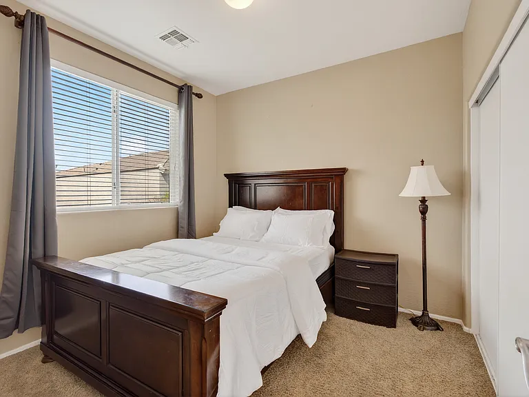 12034 W Polk St — Photo 37