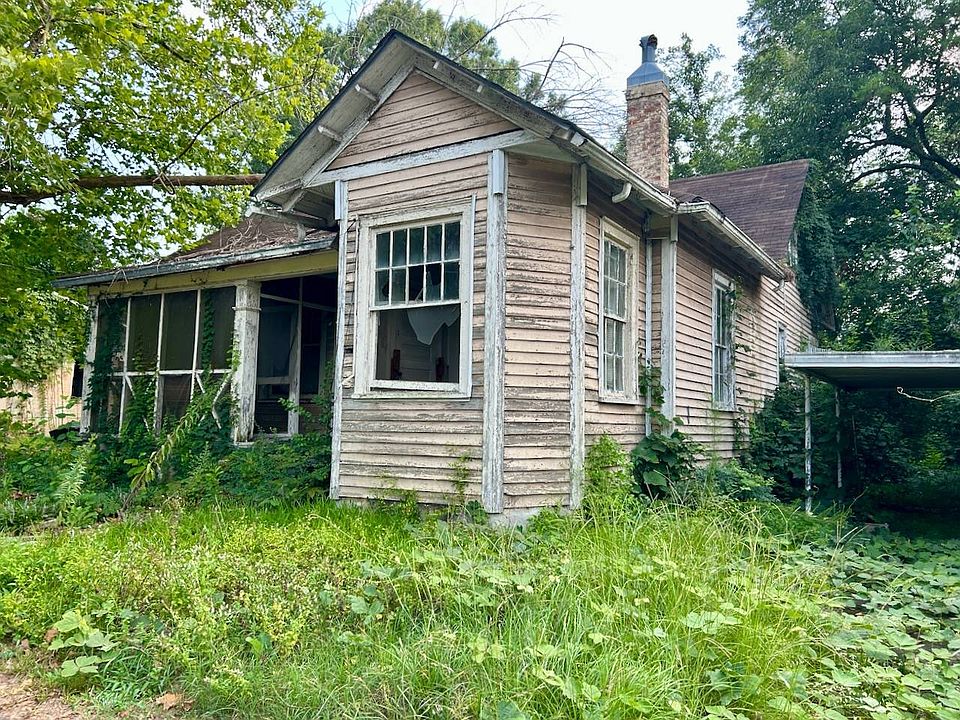 1st image of 202 Maxcy St