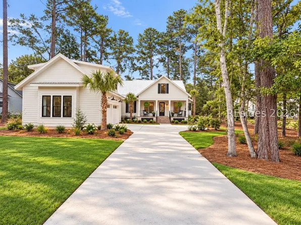 10 Oldfield Village Road, Bluffton, SC 29909