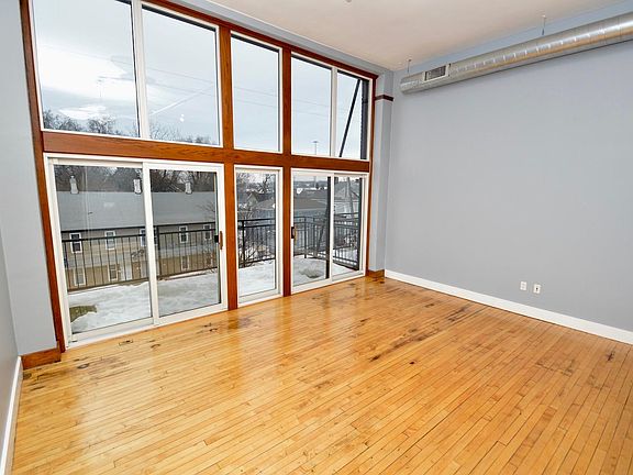 3rd image of 600 Broadway Ave NW APT 303