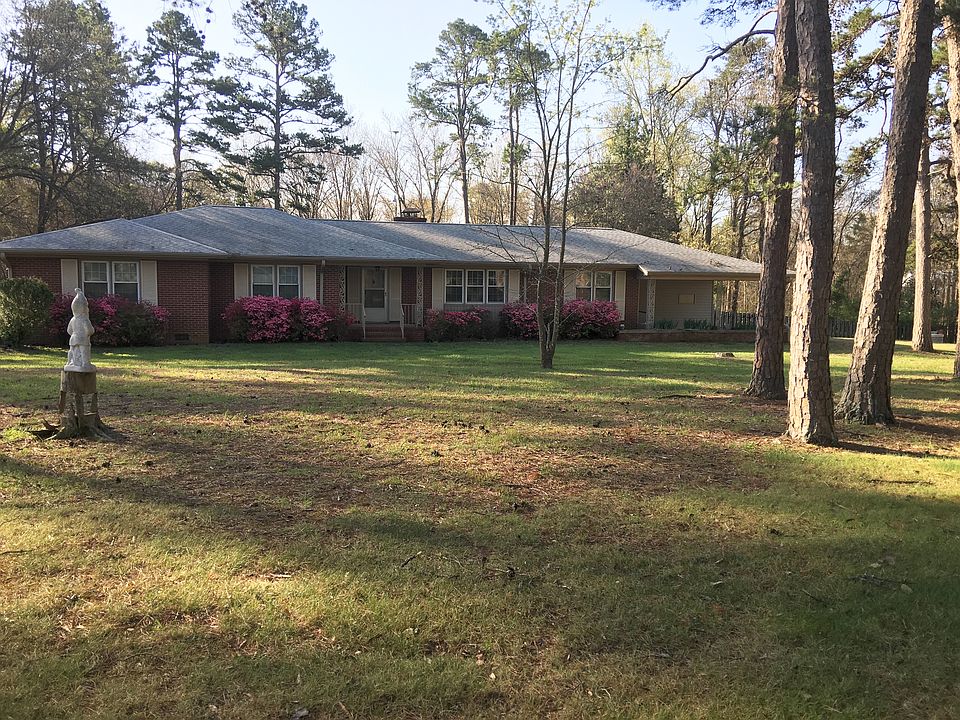 1st image of 951 Riverdale Dr