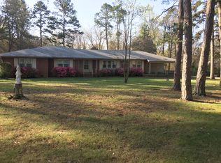 951 Riverdale Dr, Graham, NC 27253