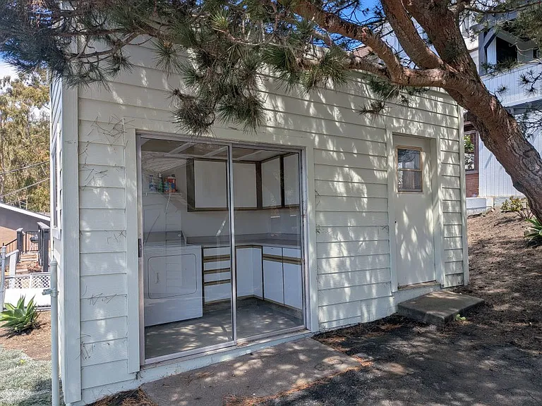2698 Koa Ave #A — Photo 15