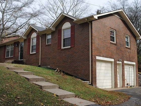 1st image of 132 Lakeside Park Dr
