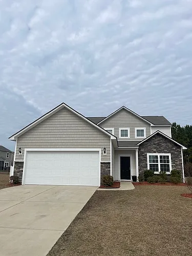 549 Carnaby Loop Photo 1