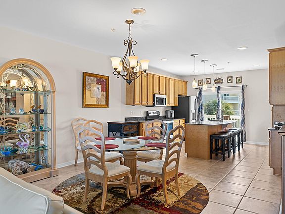 4th image of 1440 Paradise Point Dr Unit 6