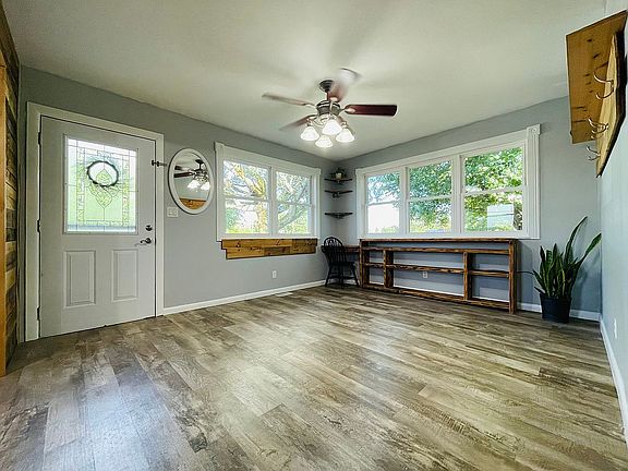 Mud room/entryway 