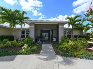 5628 Country Lakes Dr, Sarasota, FL 34243