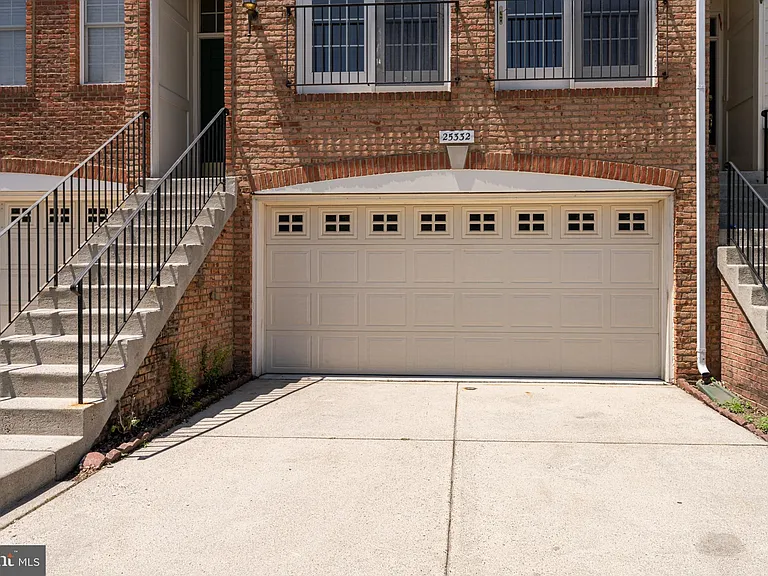 25332 Whippoorwill Ter — Photo 2