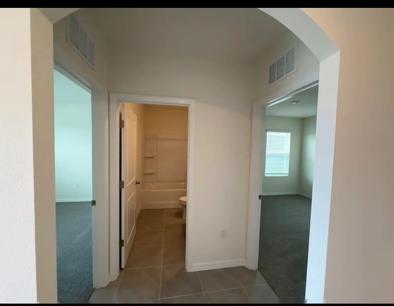 4 bed, 1828 sqft, $2,000 — Photo 4