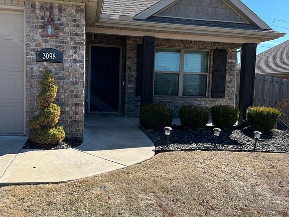 3rd image of 3098 N Autumn Rose Ave