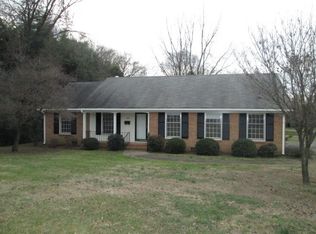 4900 Sharon Rd, Charlotte, NC 28210
