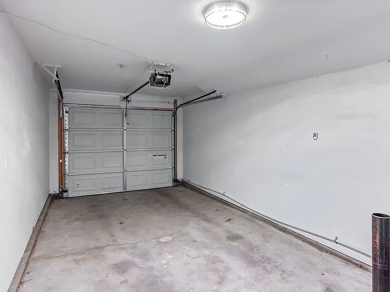 514 S Arthur St — Photo 25