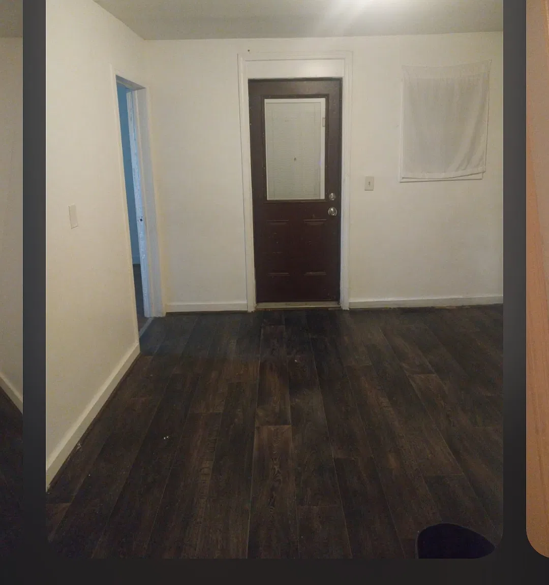4 bed, 1.5 bath, 800 sqft, $1,850 — Photo 4