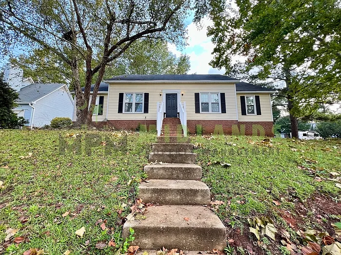 3 bed, 2.0 bath, 1416 sqft, $1,800 — Photo 2