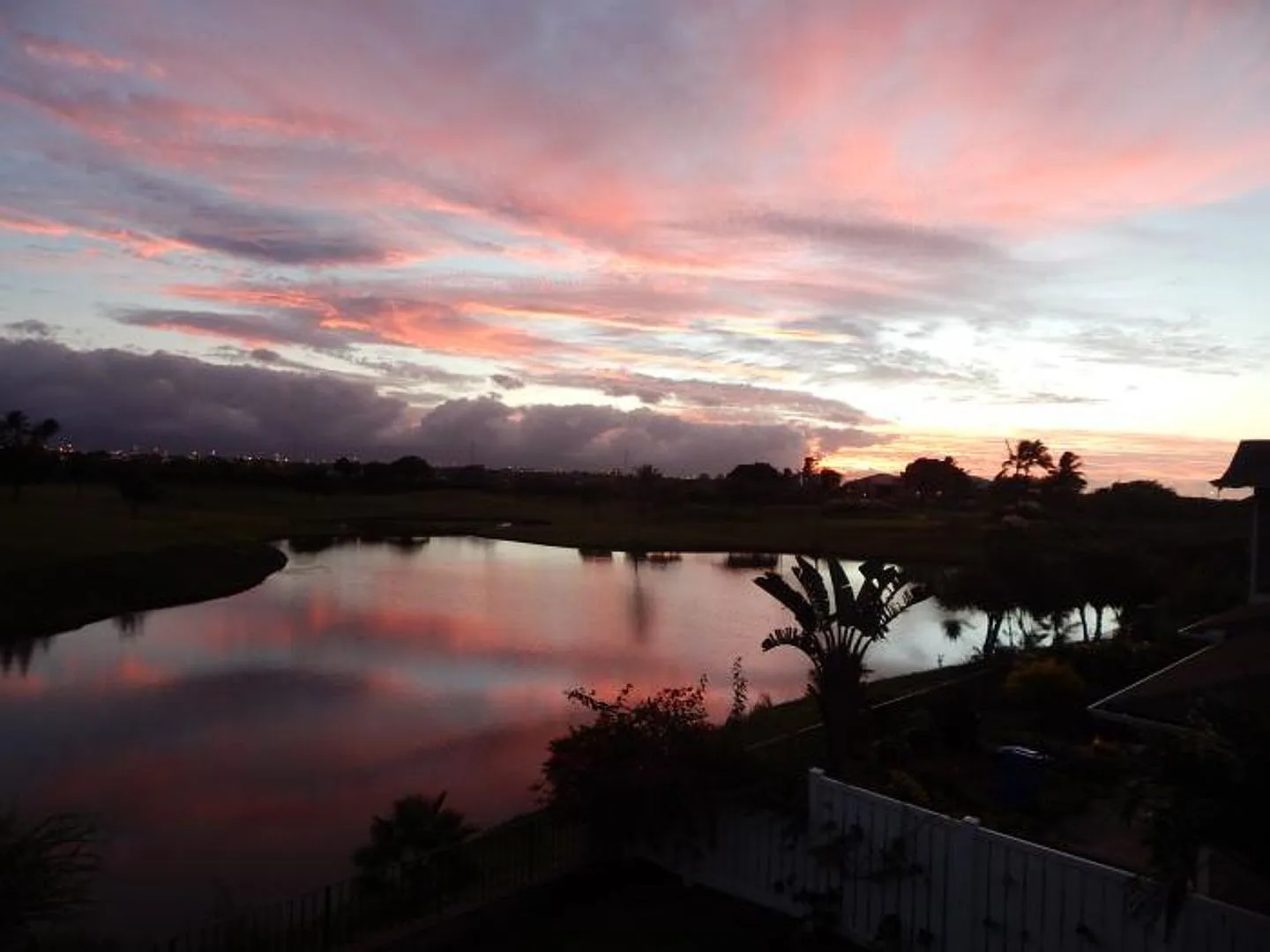 Gorgeous Fully Furnished Kekuilani Villas 2nd floor corner unit - Golf Course View - Split AC 2bd... — Photo 3