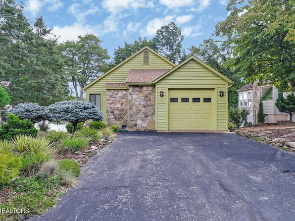 50 Hickory Cove Ln, Fairfield Glade, TN 38558