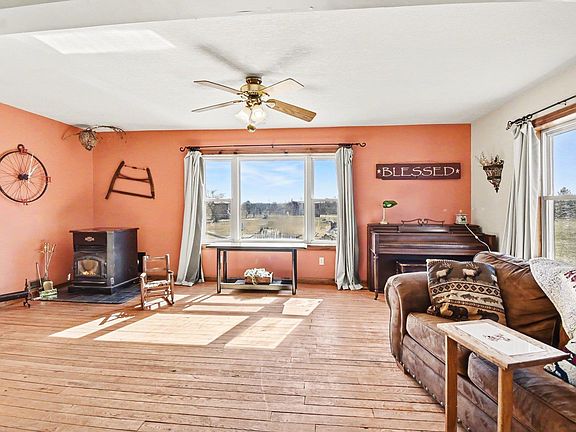 4th image of 4861 Carpenter Rd