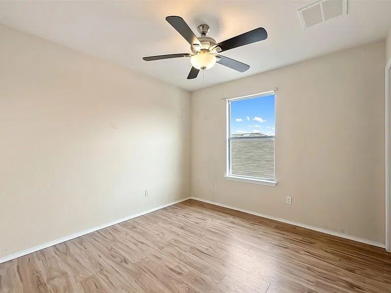 13405 Lismore Ln — Photo 29